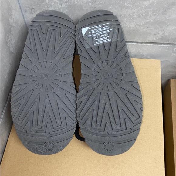 UGG Kids Brown Slip-On Shoes - Picture 4 of 6